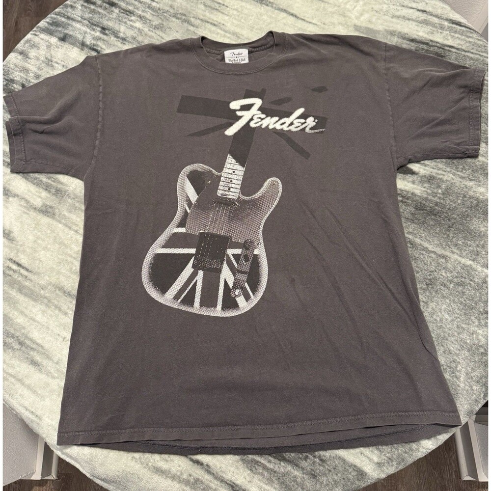 Fender Men's XL gray Graphic Guitar Wings Crew Neck Short Sleeve t shirt